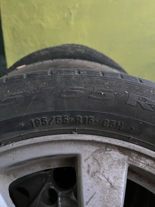 195/55/15 шины прадаю