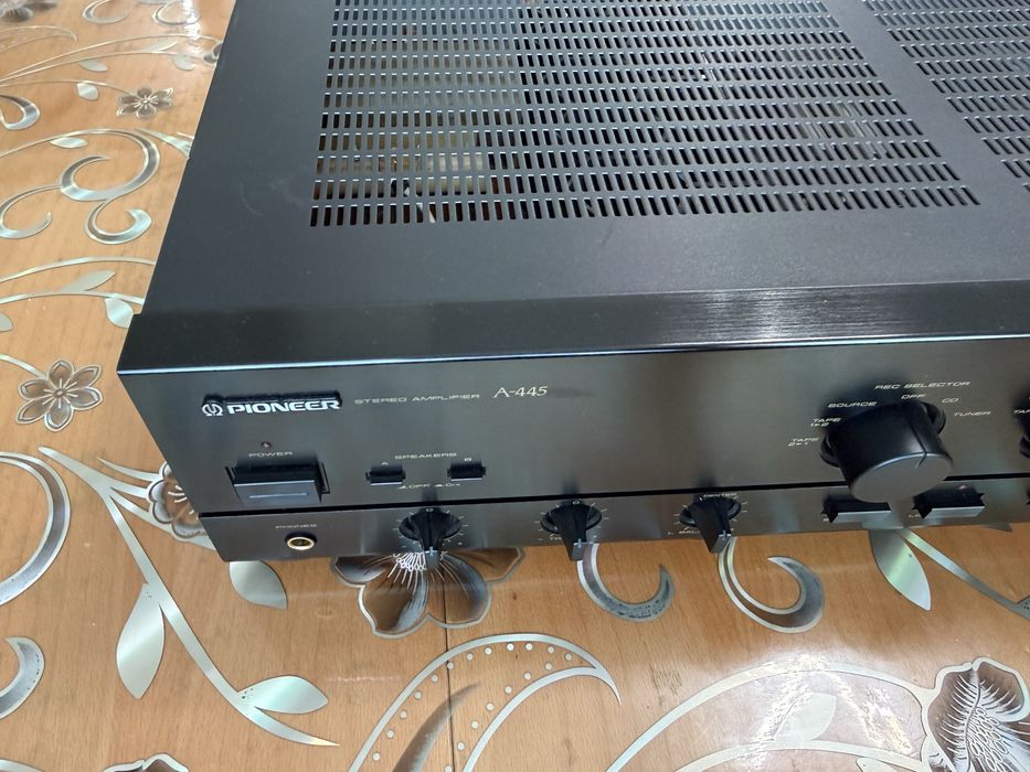 Pioneer A-445 Като нов