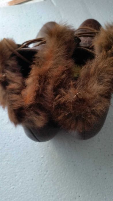 ghete dama cu blana  38