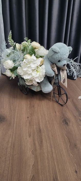 Aranjament flori artificiale