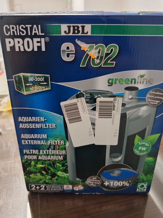 Продавам външен филтър JBL CristalProfi e702
