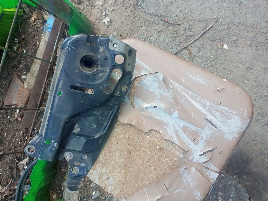 Ланжерон левый передний Ауди Б4