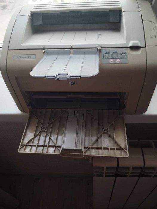 принтер черно-белый, рабочий