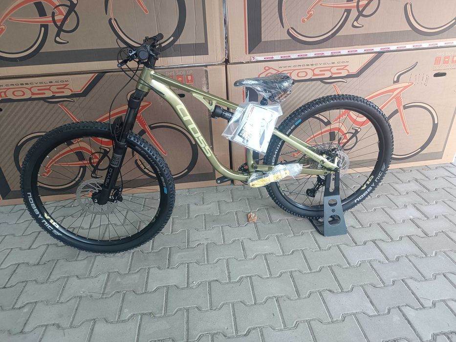 НОВ Велосипед 29" Cross RTX с пълно окачване ("мекица")