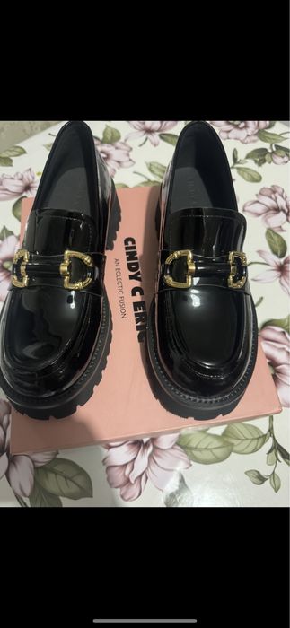 Cindy C Eric лаковые лоферы 40 р