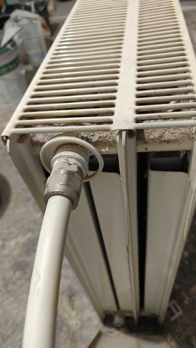 Три панелен радиатор за парно 80 x 60 см