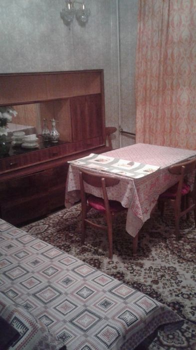 Сдам двухкомнатную квартиру на длительный срок.