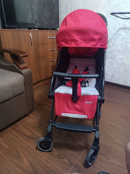 Детская коляска в отличном состоянии