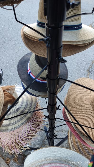 Стойка За Шапки - Нов .