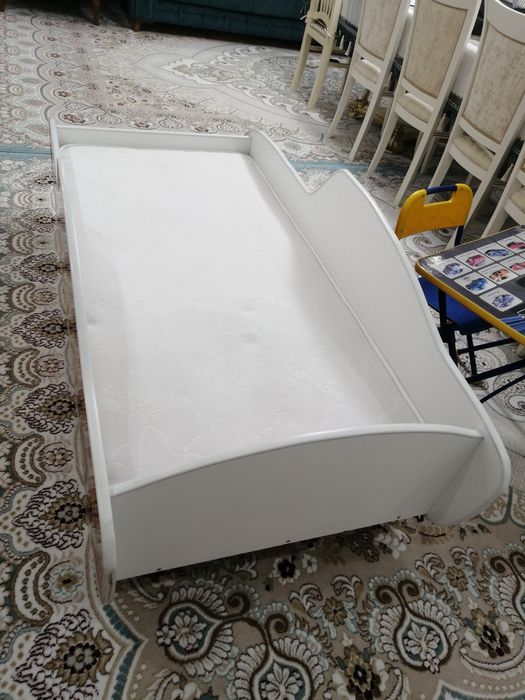 Продам детскую кровать