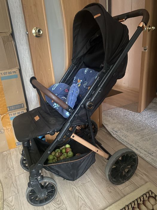 Продам коляску в хорошем состоянии..