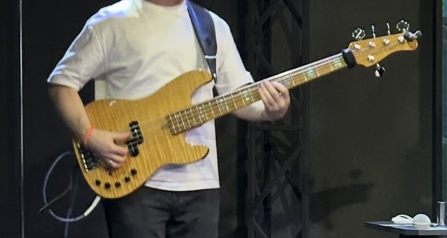 Бас гитара 5-стр. Marcus Miller P10