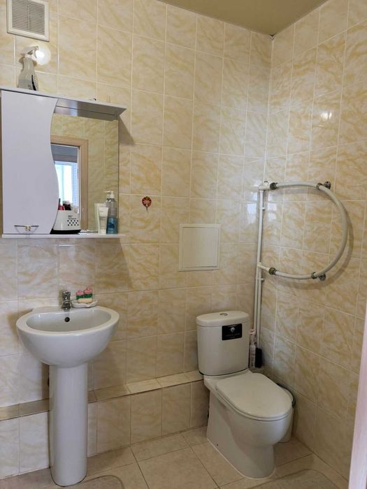 Продам 2 ком Назарбаева