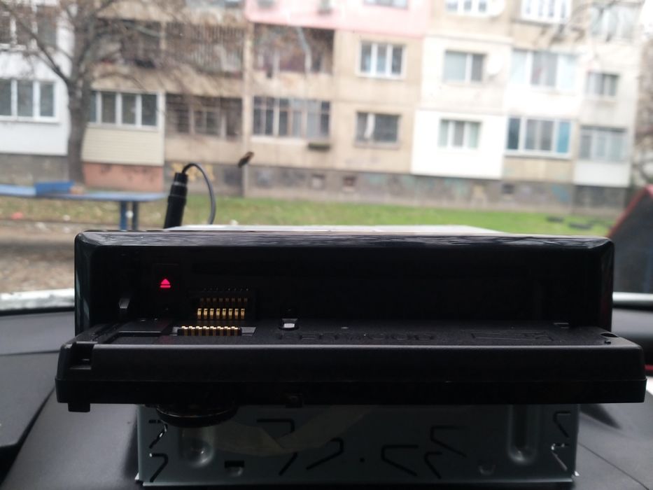 Авторадио Kenwood KDC-BT61U