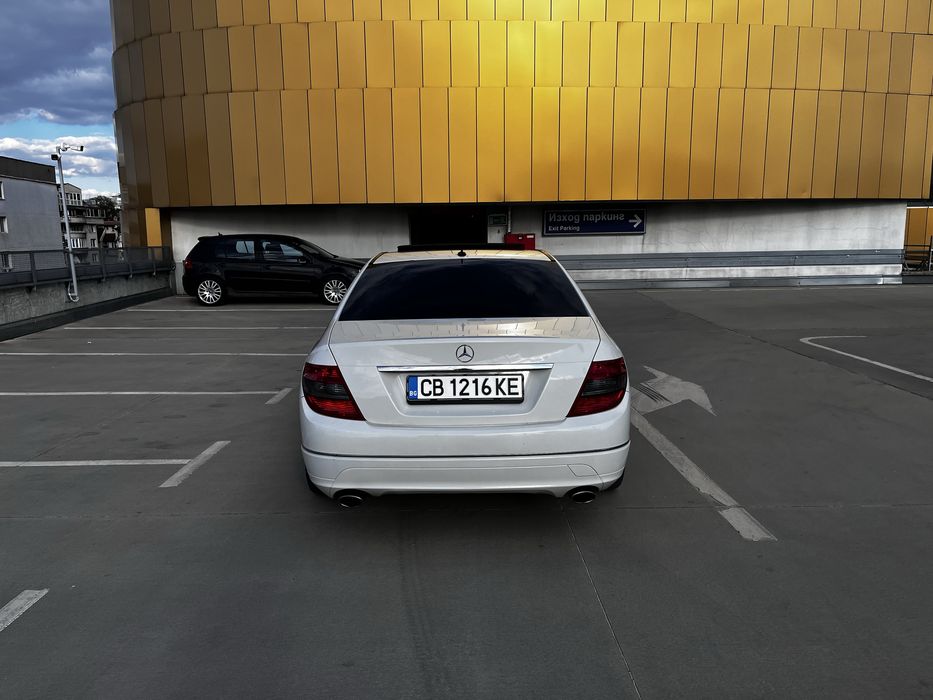 Mercedes Benz C230