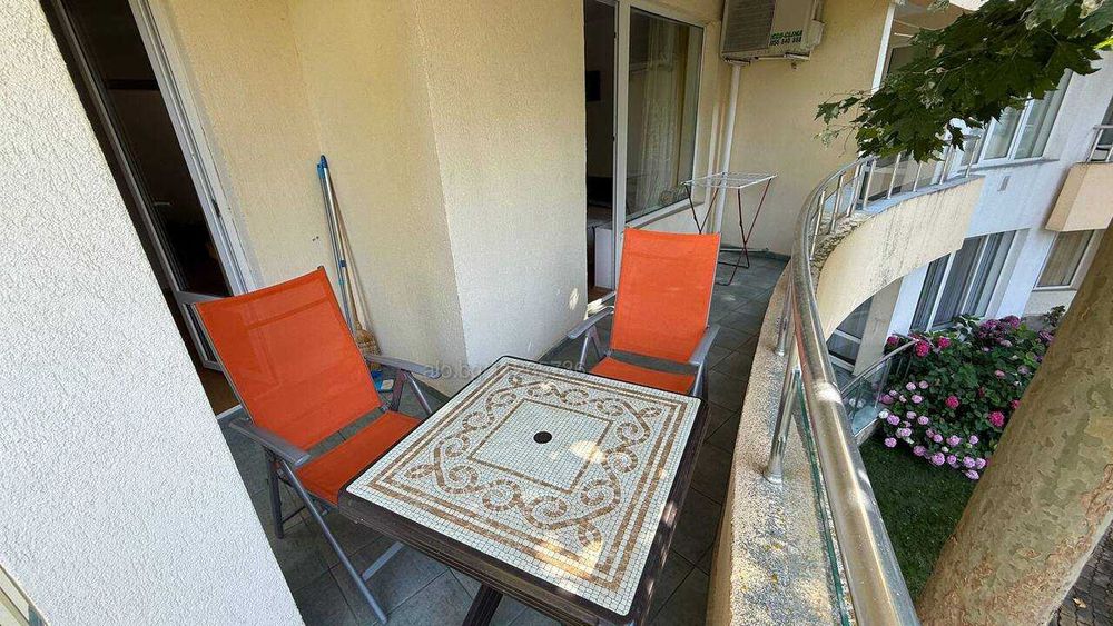 Продава се Двустаен апартамент в к.к. Слънчев бряг - 70 кв.м за 1343 €/кв.м - Снимка #7
