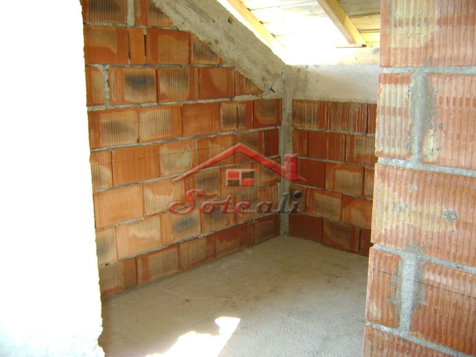 Casă Nouă de Vânzare în Cornu ( Cornu de Jos )