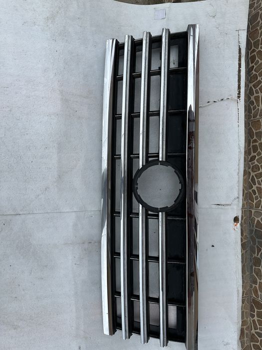 Grilă radiator vw touareg cr 7.
