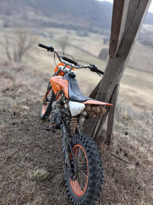 Vând cros 125cc perfect funcțional