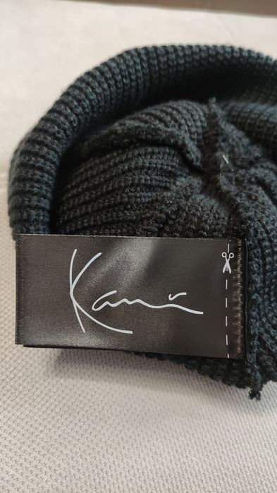 Нова зимна шапка KARL KANI