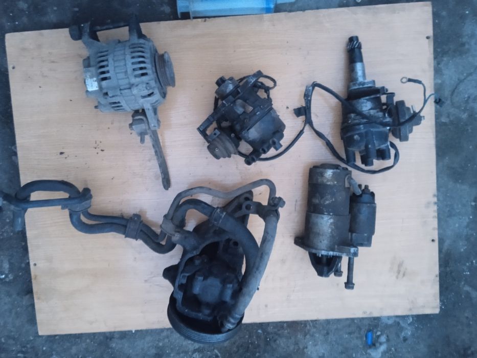 Продаю запчасти на Mazda 626 GD 2л и 2,2литра