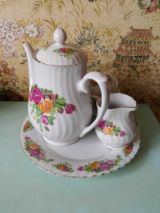 Продам набор посуды