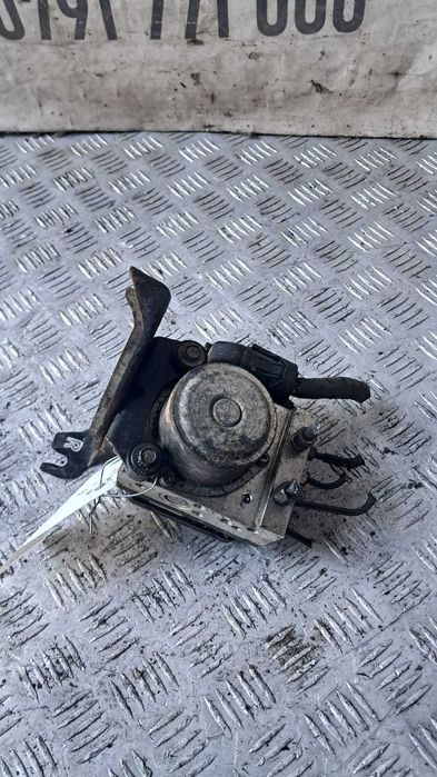 pompa ABS Nissan Juke 1.5 DCI an 2011 cod 47660-1KD2A