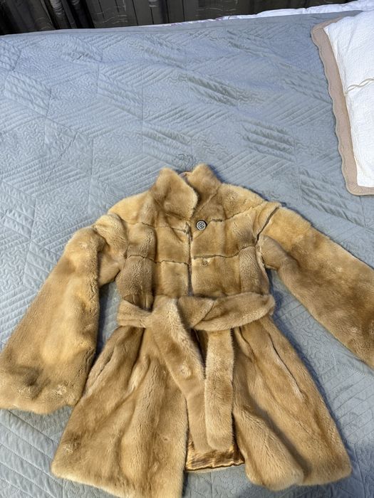 Продам норковую шубу