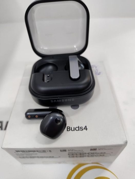 Casti bluetooth Samsung Galaxy Buds4, Black -N-
