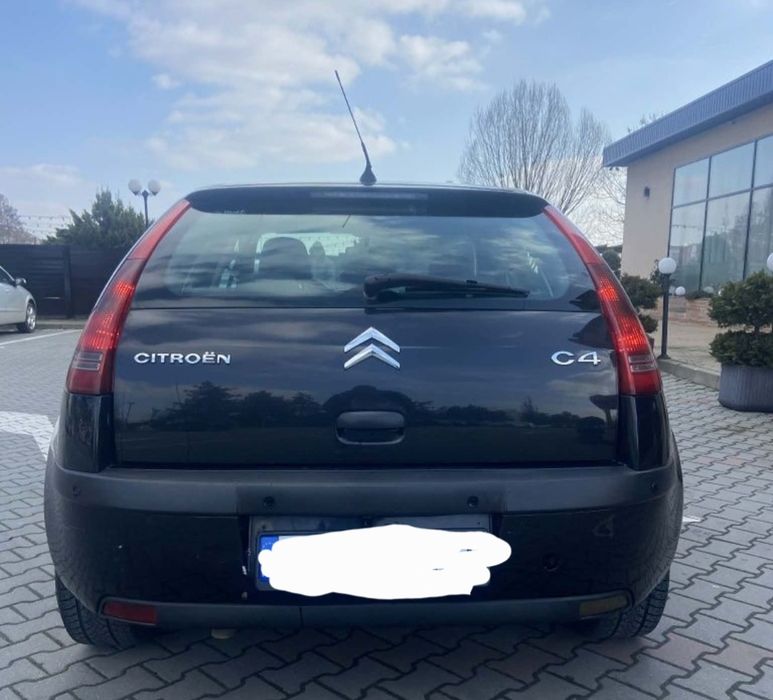 Dezmembrez Citroen C4 1.6 HDI