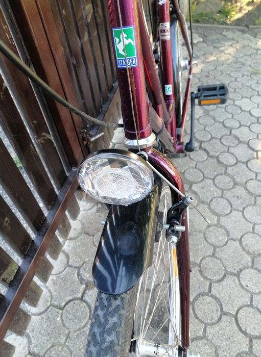 Bicicletă               .