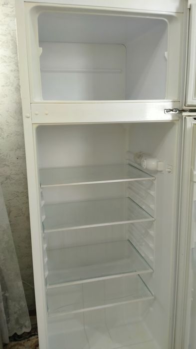 Холодильник продам