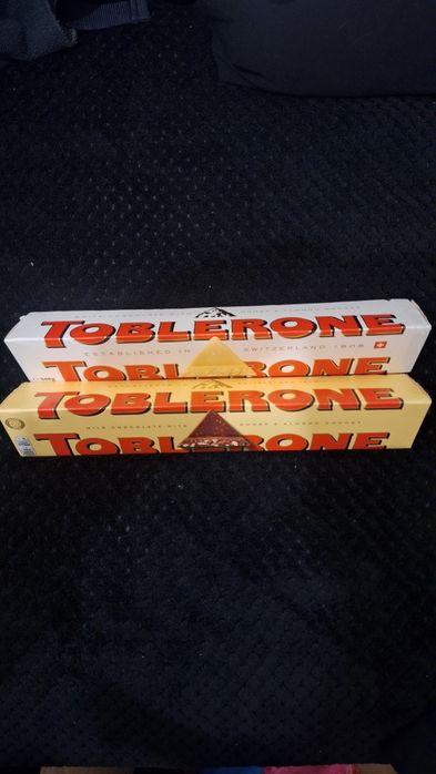 Toblerone 360gr-25 lei