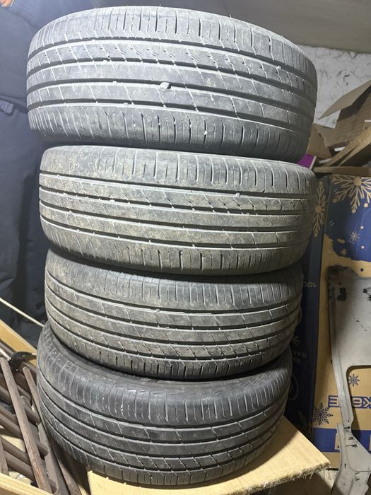 продам летное  шины