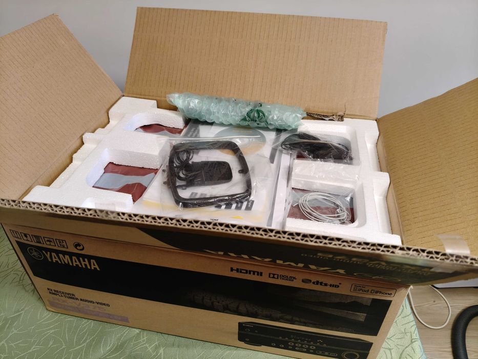 AV Ресивър (усилвател) Yamaha RX-V375 5.1
Ресивър Yamaha RX-V375 5.1