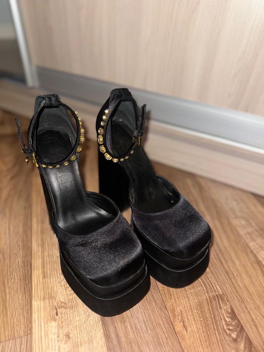 Туфли Guess оригинал, размер 37