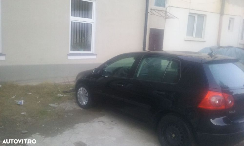 Volkswagen Golf 2006 diesel, 4.959 € — imagine 5