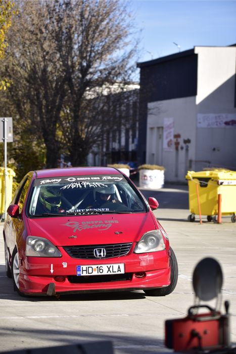 Vând Honda civic ep 1 pregătită de curse