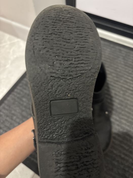 Продам детские ботиночки