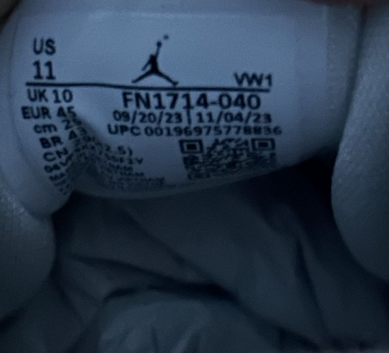 Nike Air Jordan Zion3 MUD Light Bone UK9/EUR43номер/27см.ст.