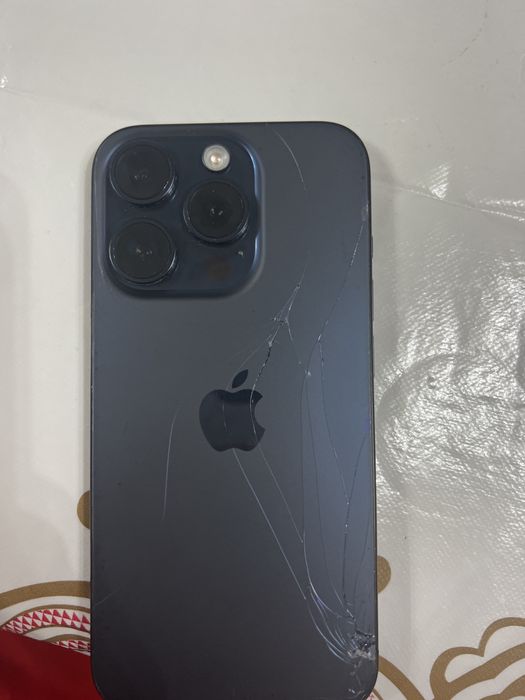 iPhone 15 про 256гб