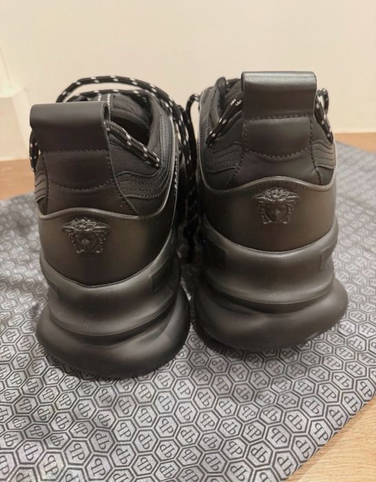 Adidasi Versace Chain Reaction Black
