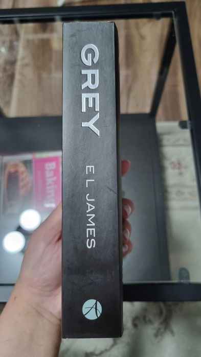 Grey – E. L. James (Fifty Shades din perspectiva lui Christian)