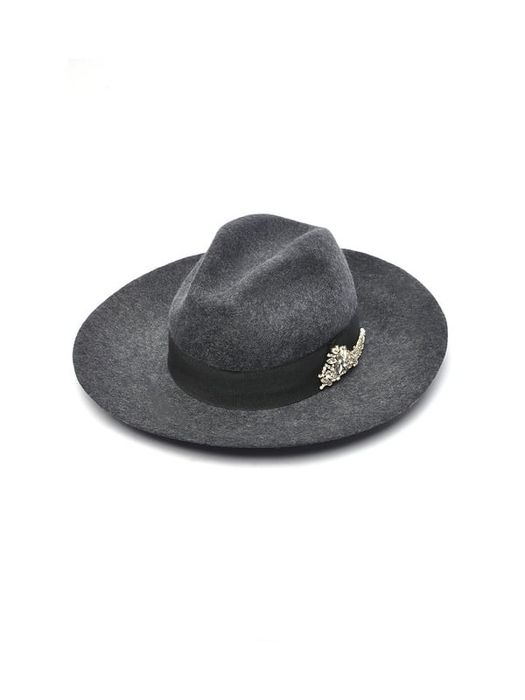 Шляпа бренда Liu Jo