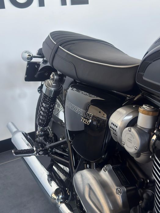 Lichidare Motocicleta Triumph Bonneville T120 2025 | Rate | Leasing