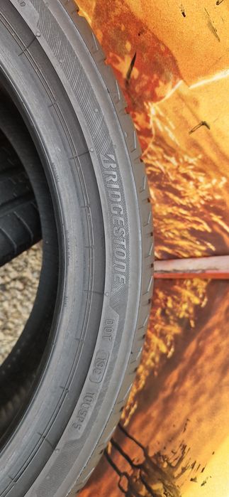 2 Anvelope Bridgestone 225 40 R19 de vara. Dot 2024