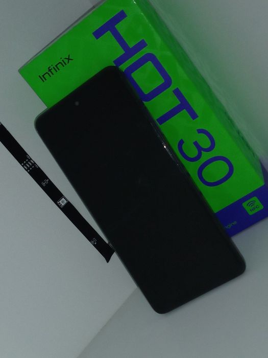 Infinix hot 30  kami bor,будет подешевлее,256gb operativka 16 gb