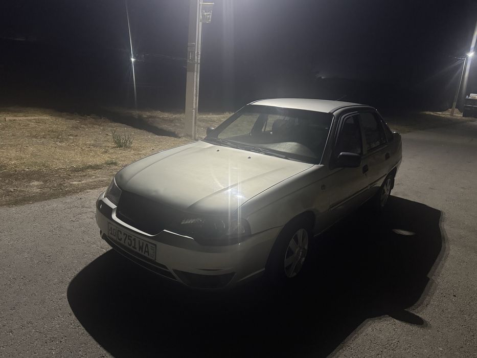 Nexia 2 donc 1.6 2009 год.