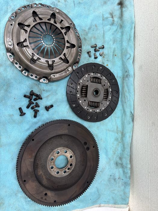 ambreiaj peugeot 2.0hdi dezmembrare peugeot