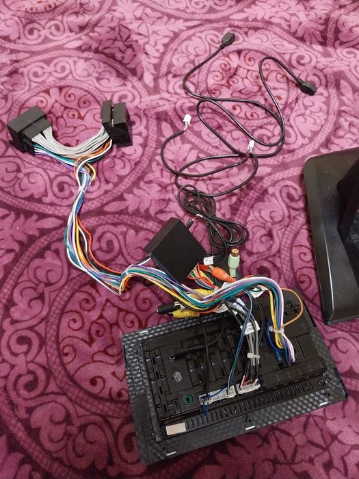 Vând navigatie bmw x3 e83